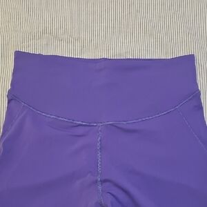 Lululemon Base Pace Tight Size 10 25"